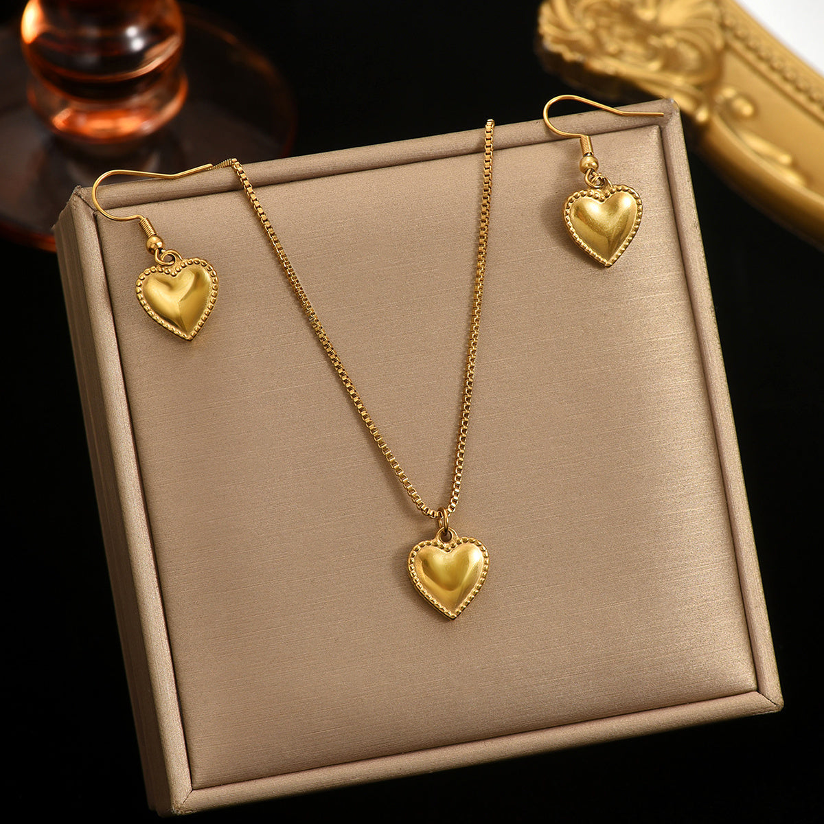 Lxalry 18K Gold Plated Symmetrical Heart Jewelry Set Mirror Polish Hypoallergenic Necklace Earrings For Women, Never Fade Luxury Gift With Precision-Cast Edges